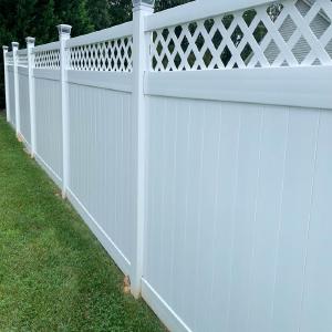 vinyl_fence.jpg-Photo